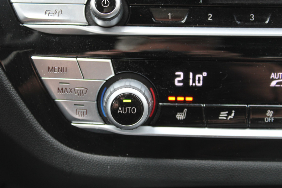 BMW X3 xDrive20i High Executive M-SPORT NAVI ECC LEER TH 86000KM!!!