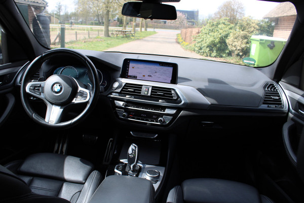 BMW X3 xDrive20i High Executive M-SPORT NAVI ECC LEER TH 86000KM!!!