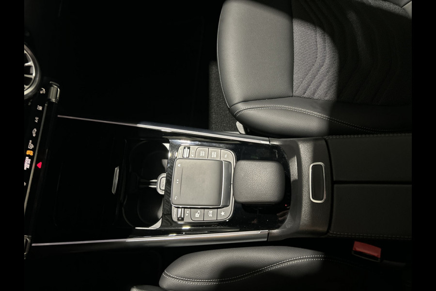 Mercedes-Benz EQA 350 4MATIC Advanced 67 kWh Parkeerpakket, Rij-assistentiepakkt Soh (batterijcheck) Waarde 98,3 %