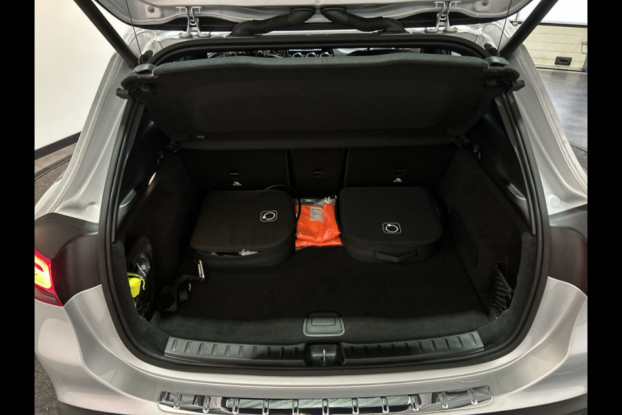 Mercedes-Benz EQA 350 4MATIC Advanced 67 kWh Parkeerpakket, Rij-assistentiepakkt Soh (batterijcheck) Waarde 98,3 %