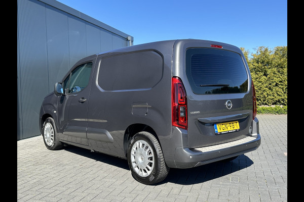 Opel Combo 1.6D 100 PK / L1H1 / INNOVATION / STUUR- EN STOELVEWARMING / INRICHTING / CRUISE / AIRCO / ACHTERKLEP