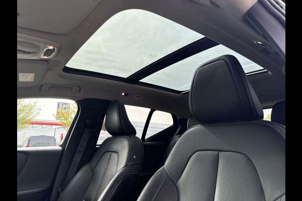 Volvo XC40 2.0 T5 AWD Intro Edition | NL-auto | Vol opties | Pano | Trekhaak | Adapt Cruisec.