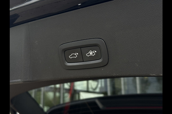 Volvo XC40 2.0 T5 AWD Intro Edition | NL-auto | Vol opties | Pano | Trekhaak | Adapt Cruisec.