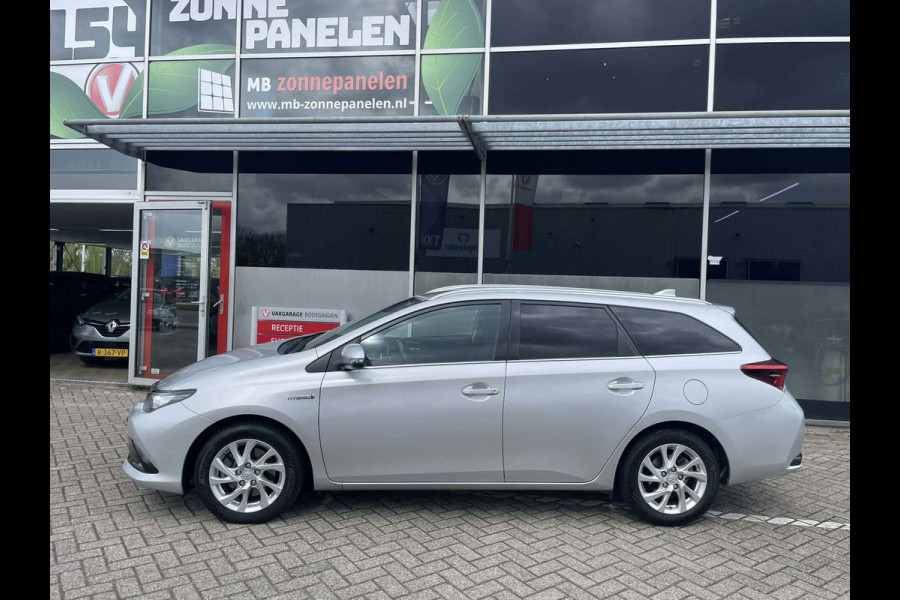 Toyota Auris 1.8 Hybrid Dynamic / camera