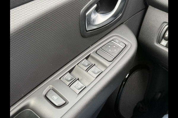 Renault Clio Estate 0.9 TCe Limited | Navi | Airco | PDC | Cruise