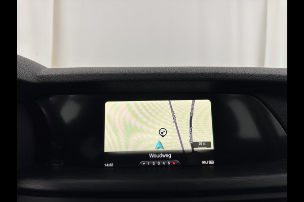 Alfa Romeo Stelvio 2.2d Super Aut. *LEATHER-FABRIC | BI-XENON | DAB+ | NAVI-FULLMAP | COMFORT-SEATS | ECC | CRUISE | PDC | 18"ALU*