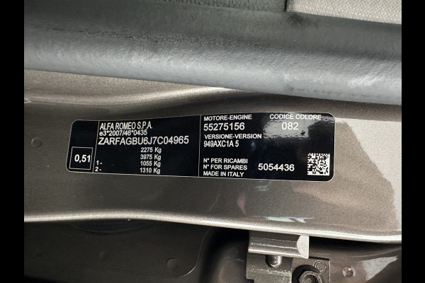 Alfa Romeo Stelvio 2.2d Super Aut. *LEATHER-FABRIC | BI-XENON | DAB+ | NAVI-FULLMAP | COMFORT-SEATS | ECC | CRUISE | PDC | 18"ALU*