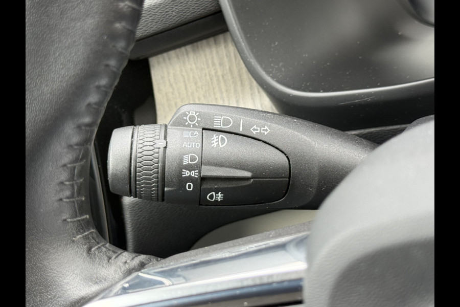 Volvo XC40 1.5 T5 Recharge Inscription | Trekhaak | Pano | Pilot Assist | Memory | 19 inch