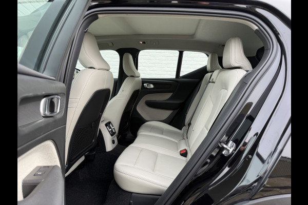 Volvo XC40 1.5 T5 Recharge Inscription | Trekhaak | Pano | Pilot Assist | Memory | 19 inch