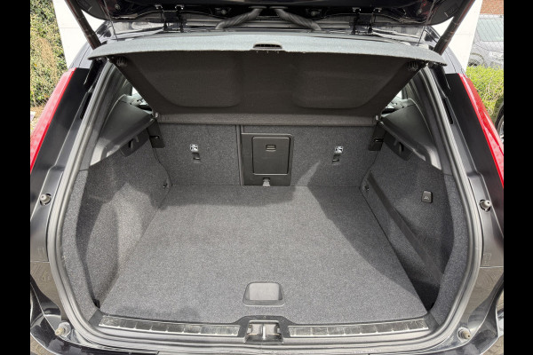 Volvo XC40 1.5 T5 Recharge Inscription | Trekhaak | Pano | Pilot Assist | Memory | 19 inch