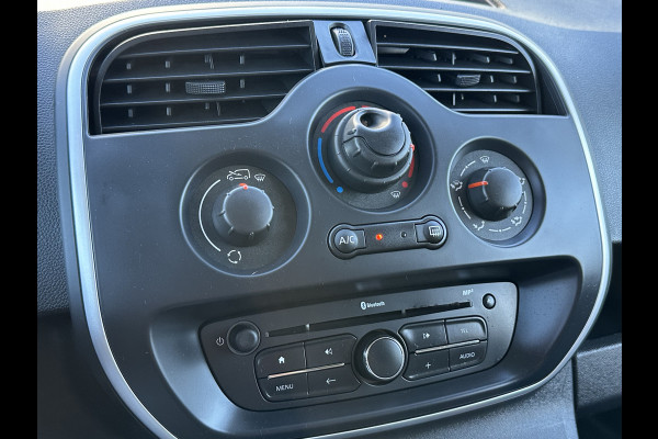 Renault Kangoo 1.5 DCi / L1H1 / ** 25.144 KM ** / 1e EIG. / TREKHAAK / ALUCA INRICHTING / NAVI / CRUISE / AIRCO