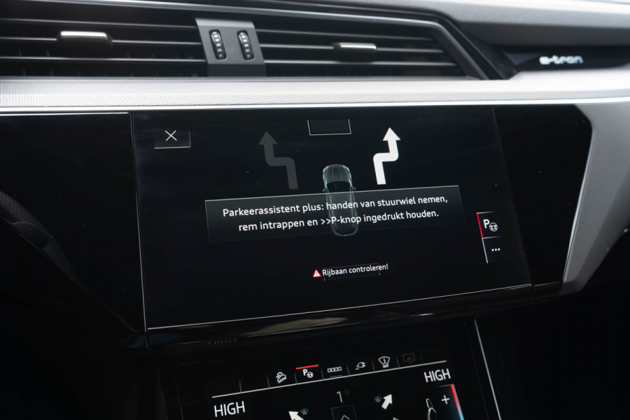 Audi SQ8 e-tron Quattro / S-line/ Standkachel/ Luchtvering/ Cruise Control/ Head-Up Display/ Trekhaak/ 371kW (504PK)