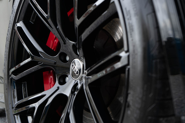 Audi SQ8 e-tron Quattro / S-line/ Standkachel/ Luchtvering/ Cruise Control/ Head-Up Display/ Trekhaak/ 371kW (504PK)