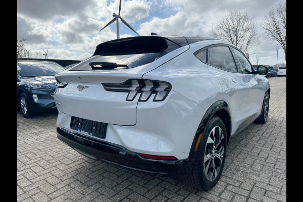 Ford Mustang Mach-E Extended Premium AWD 98 kWh | Panoramadak |