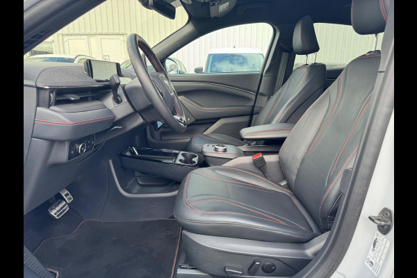 Ford Mustang Mach-E Extended Premium AWD 98 kWh | Panoramadak |
