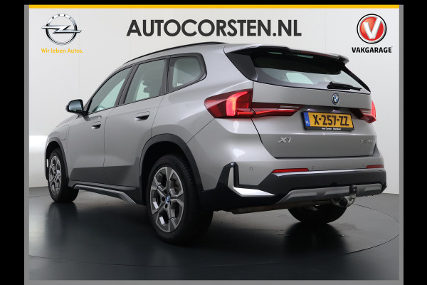 BMW X1 xDrive25e 4WD Hybride 245pk AUT-7 Leder Trekhaak LED Adap.Cruise Camera Navi Sportstoelen Dual-Ecc ParkAssist PDC Apple Carplay  Lmv Elek.Achterklep ConnectDrive Isofix DAB Led Regen-Lichtsensor Lane Assist Wifi AWD 1.700KG Trekgewicht 1e Eigenaar Dealeronderhouden Origineel Nederlandse Auto
