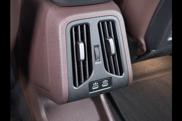 BMW X1 xDrive25e 4WD Hybride 245pk AUT-7 Leder Trekhaak LED Adap.Cruise Camera Navi Sportstoelen Dual-Ecc ParkAssist PDC Apple Carplay  Lmv Elek.Achterklep ConnectDrive Isofix DAB Led Regen-Lichtsensor Lane Assist Wifi AWD 1.700KG Trekgewicht 1e Eigenaar Dealeronderhouden Origineel Nederlandse Auto