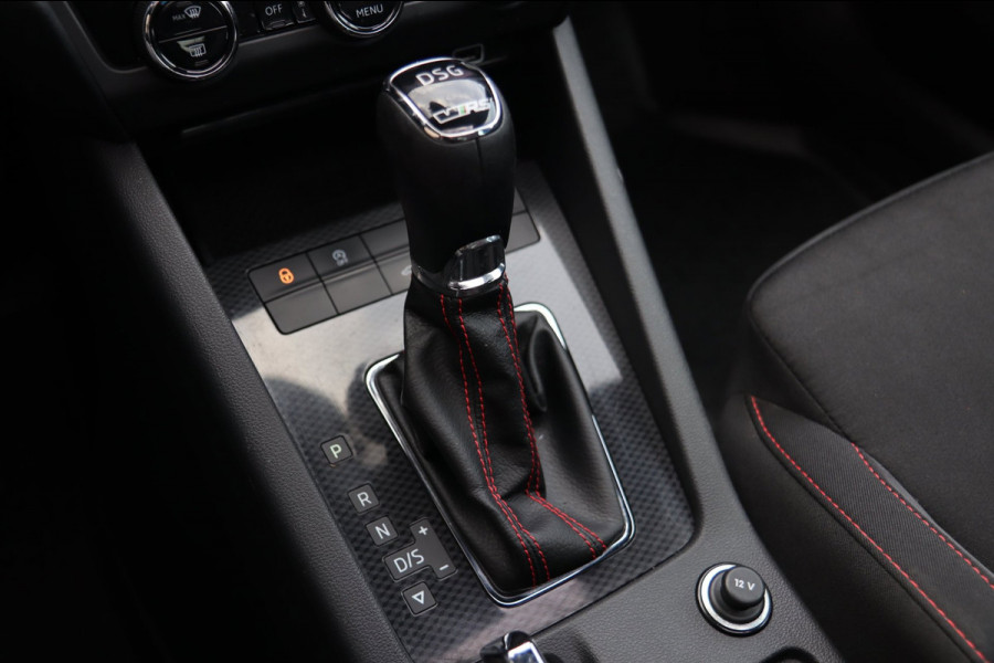 Škoda Octavia Combi 2.0 TSI RS / PANODAK / ACC / TREKHAAK / PDC / CARPLAY