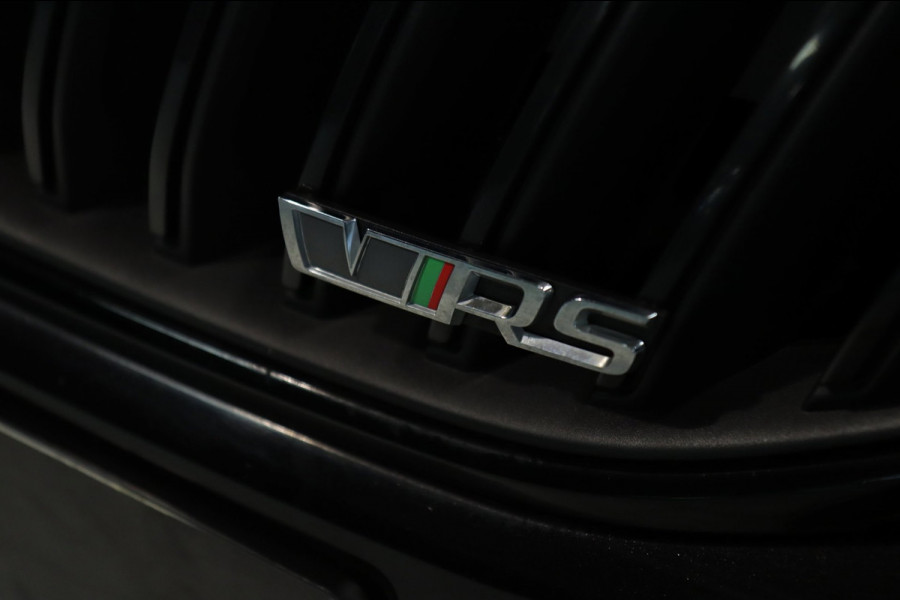 Škoda Octavia Combi 2.0 TSI RS / PANODAK / ACC / TREKHAAK / PDC / CARPLAY