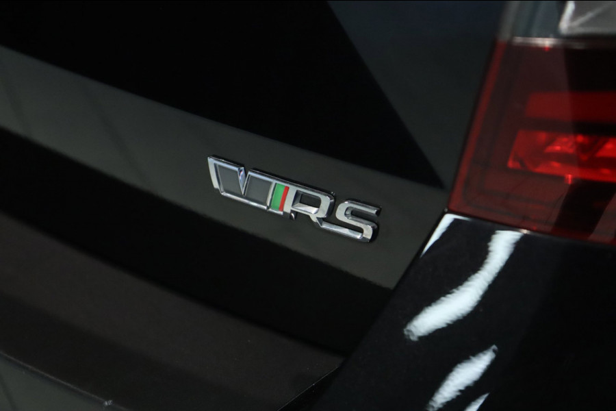 Škoda Octavia Combi 2.0 TSI RS / PANODAK / ACC / TREKHAAK / PDC / CARPLAY