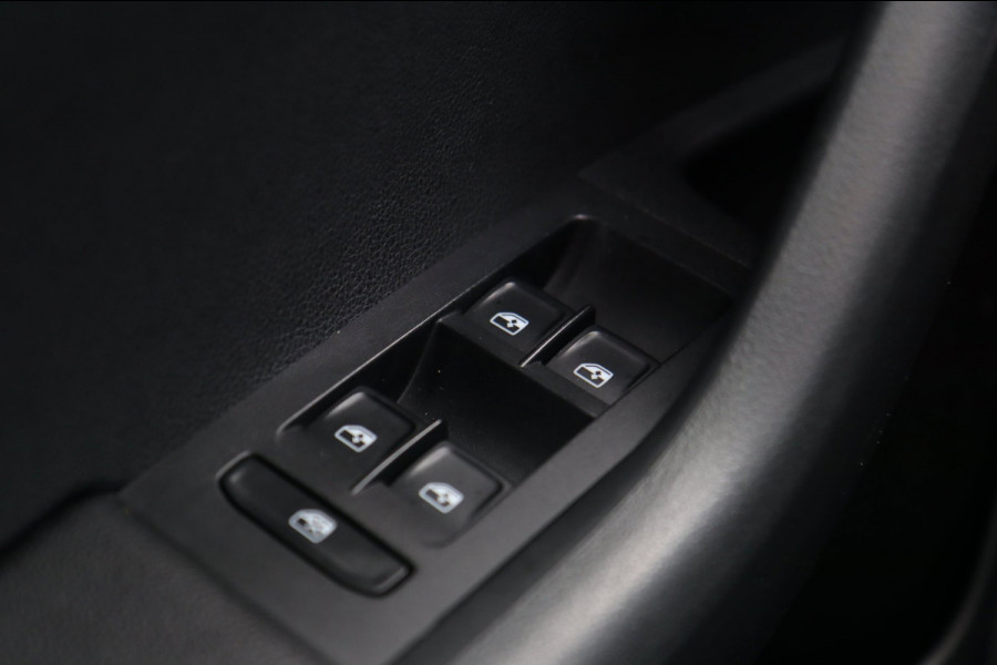 Škoda Octavia Combi 2.0 TSI RS / PANODAK / ACC / TREKHAAK / PDC / CARPLAY