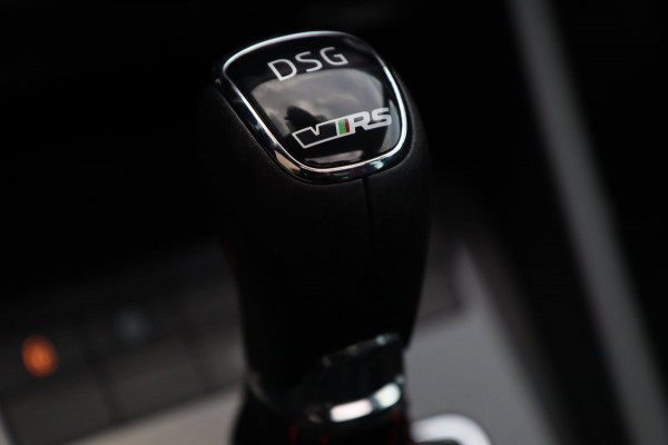 Škoda Octavia Combi 2.0 TSI RS / PANODAK / ACC / TREKHAAK / PDC / CARPLAY