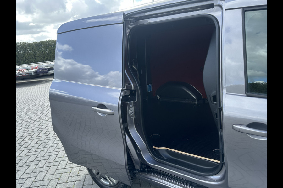 Mercedes-Benz Citan 110 CDI AUTOMAAT / ** 14.078 KM ** / CAMERA / TREKHAAK / CRUISE / AIRCO / CARPLAY