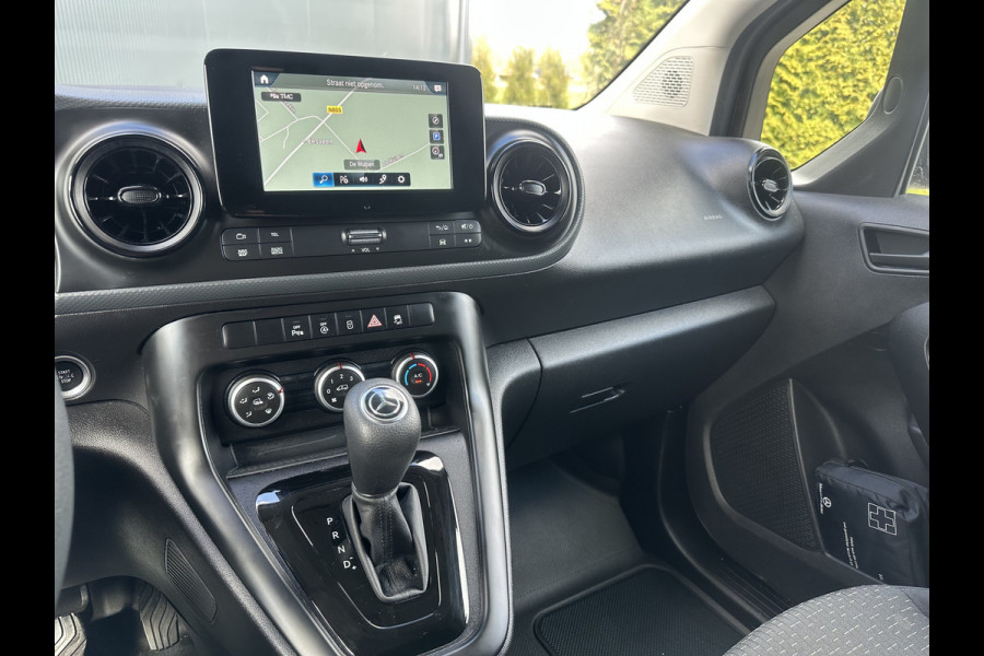 Mercedes-Benz Citan 110 CDI AUTOMAAT / ** 14.078 KM ** / CAMERA / TREKHAAK / CRUISE / AIRCO / CARPLAY