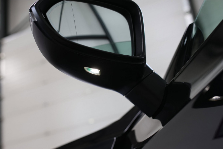 Volkswagen Arteon 1.5 TSI R-Line *Pano*Camera*Virtual*Keyless*ACC*DSG*