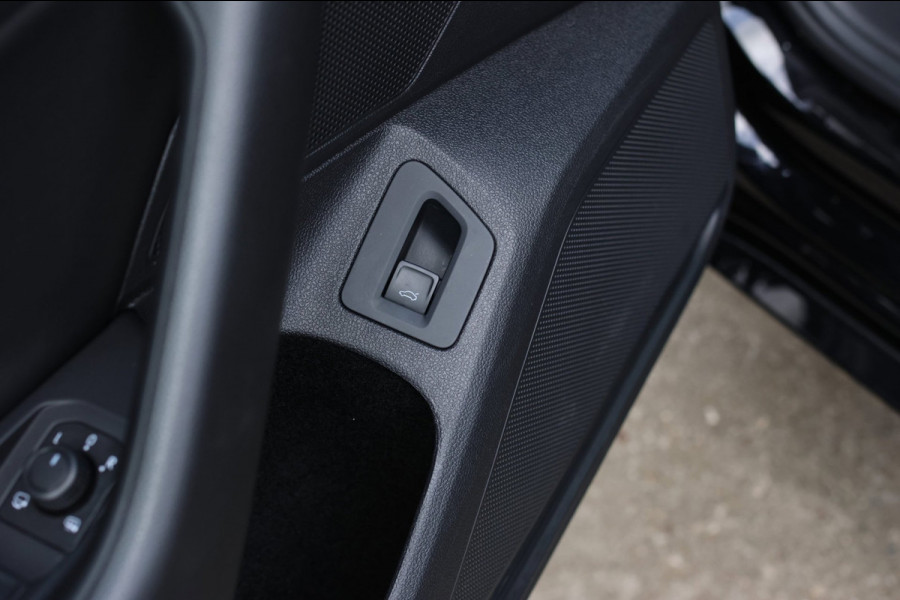 Volkswagen Arteon 1.5 TSI R-Line *Pano*Camera*Virtual*Keyless*ACC*DSG*