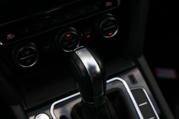 Volkswagen Arteon 1.5 TSI R-Line *Pano*Camera*Virtual*Keyless*ACC*DSG*