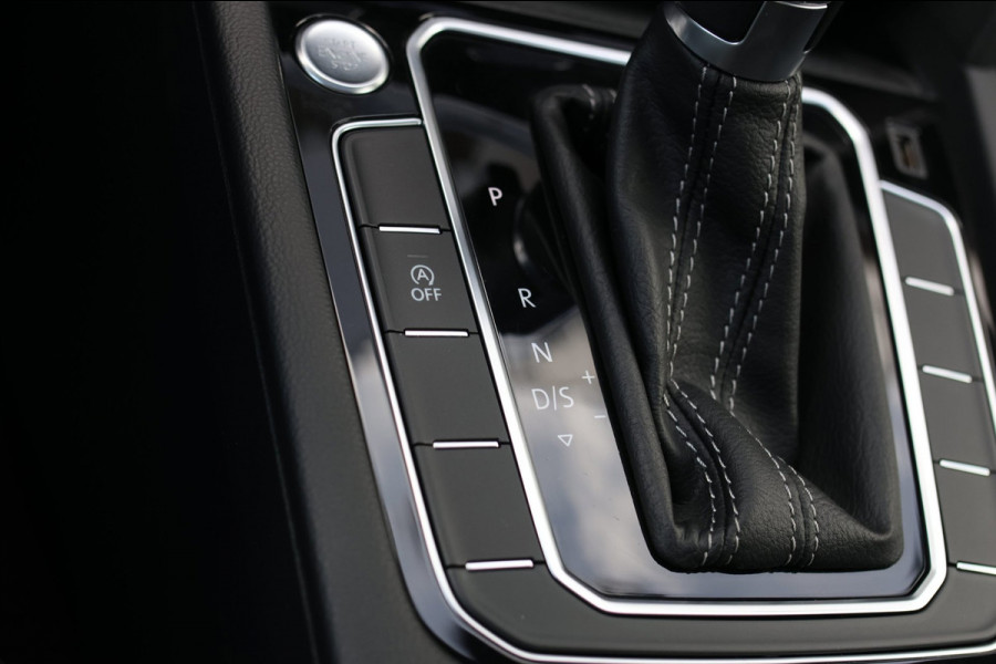 Volkswagen Arteon 1.5 TSI R-Line *Pano*Camera*Virtual*Keyless*ACC*DSG*