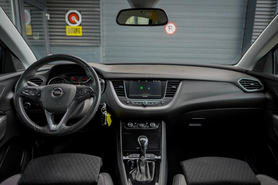 Opel Grandland X 1.2 Turbo Innovation Aut / Trekhaak / Carplay / Navi