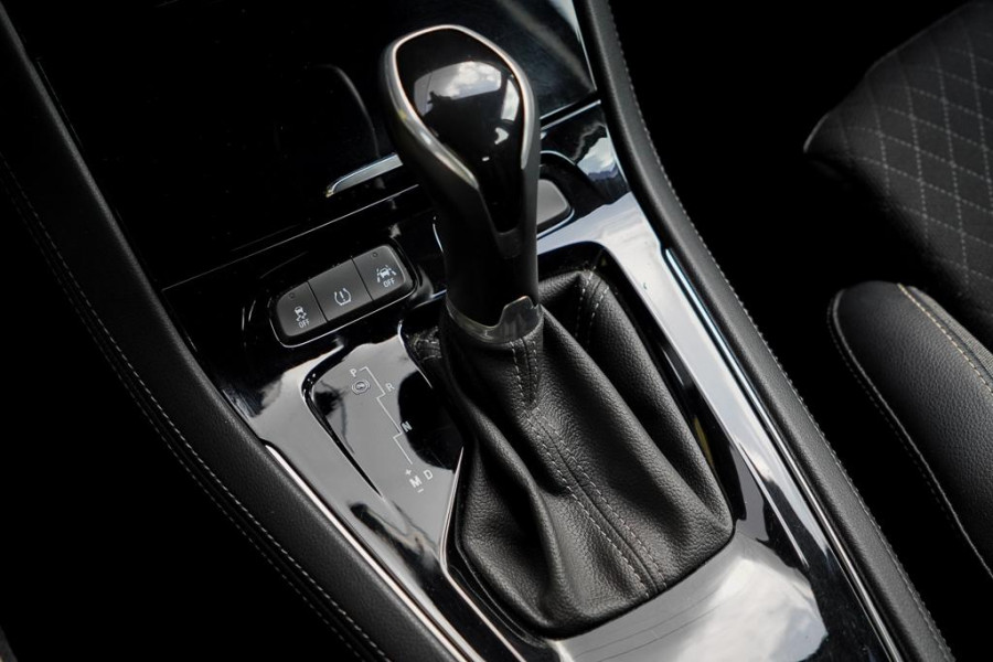 Opel Grandland X 1.2 Turbo Innovation Aut / Trekhaak / Carplay / Navi
