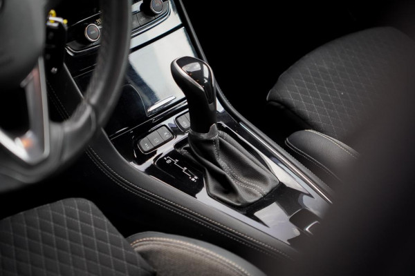 Opel Grandland X 1.2 Turbo Innovation Aut / Trekhaak / Carplay / Navi