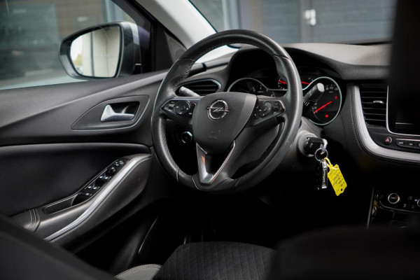 Opel Grandland X 1.2 Turbo Innovation Aut / Trekhaak / Carplay / Navi