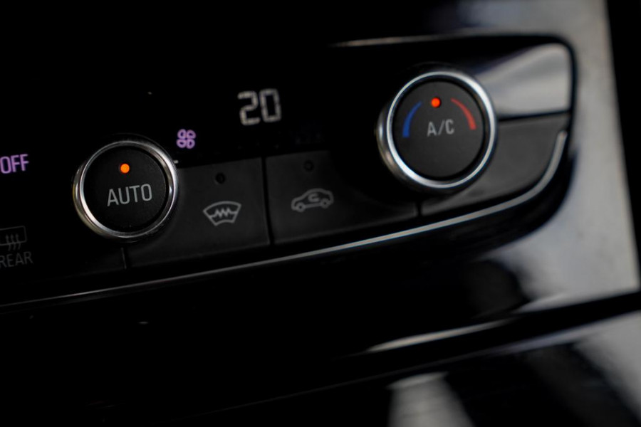 Opel Grandland X 1.2 Turbo Innovation Aut / Trekhaak / Carplay / Navi