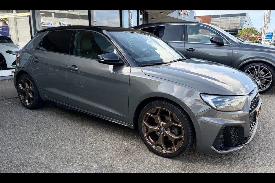 Audi A1 SPORTBACK 30 TFSI S Line edition one