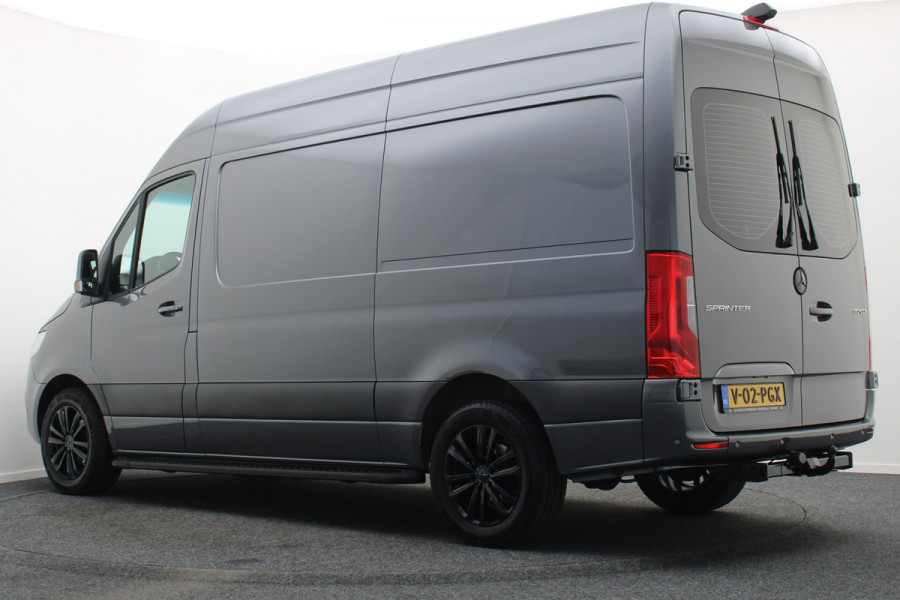 Mercedes-Benz Sprinter 317 CDI Automaat L2H2 3-Zits, Camera, Airco, Cruise, Apple Carplay, DAB, PDC, Trekhaak, 18''