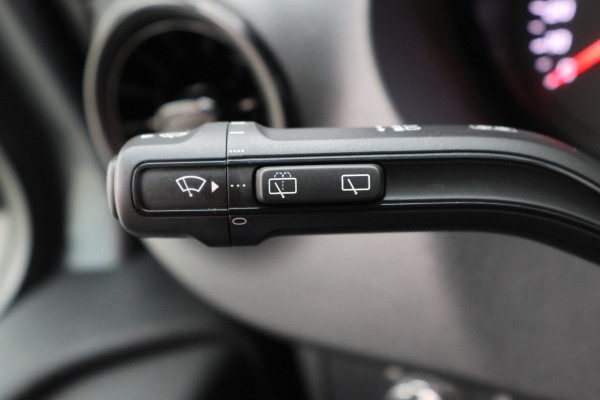Mercedes-Benz Sprinter 317 CDI Automaat L2H2 3-Zits, Camera, Airco, Cruise, Apple Carplay, DAB, PDC, Trekhaak, 18''