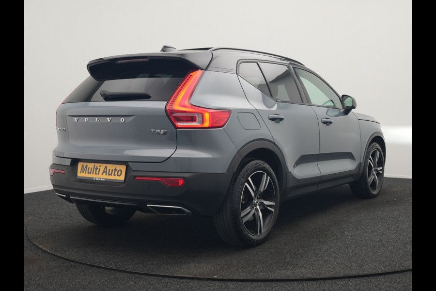 Volvo XC40 T4 Recharge R-Design PHEV 211pk Dealer O.H. | Panodak | Adaptive Cruise | Camera | Harman / Kardon | Alcantara Sportstoelen Memory & Verwarmd | Keyless | Blis | Stuur Verwarmd | Apple Carplay | 19"L.M | Plug In Hybrid |