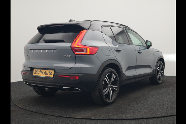 Volvo XC40 T4 Recharge R-Design PHEV 211pk Dealer O.H. | Panodak | Adaptive Cruise | Camera | Harman / Kardon | Alcantara Sportstoelen Memory & Verwarmd | Keyless | Blis | Stuur Verwarmd | Apple Carplay | 19"L.M | Plug In Hybrid |