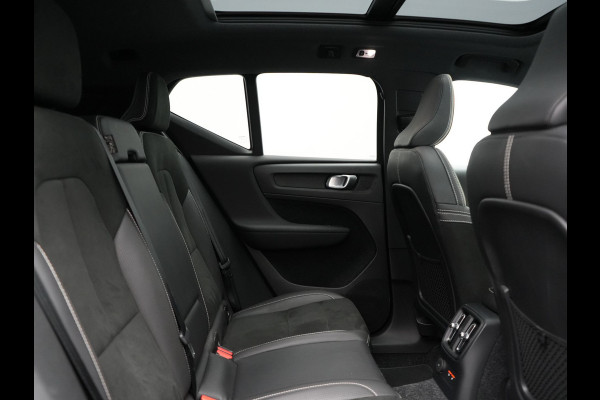 Volvo XC40 T4 Recharge R-Design PHEV 211pk Dealer O.H. | Panodak | Adaptive Cruise | Camera | Harman / Kardon | Alcantara Sportstoelen Memory & Verwarmd | Keyless | Blis | Stuur Verwarmd | Apple Carplay | 19"L.M | Plug In Hybrid |