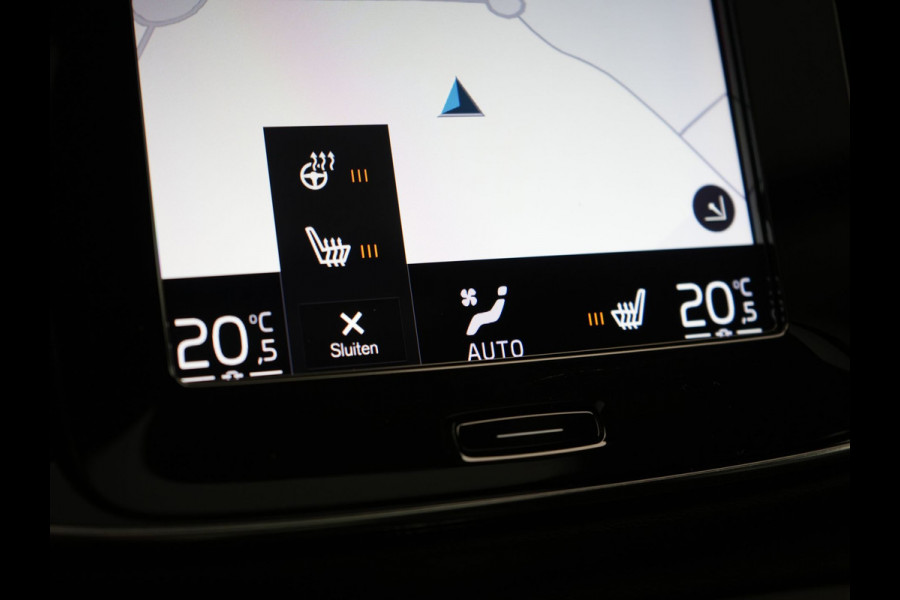 Volvo XC40 T4 Recharge R-Design PHEV 211pk Dealer O.H. | Panodak | Adaptive Cruise | Camera | Harman / Kardon | Alcantara Sportstoelen Memory & Verwarmd | Keyless | Blis | Stuur Verwarmd | Apple Carplay | 19"L.M | Plug In Hybrid |