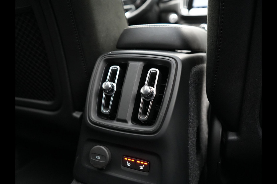Volvo XC40 T4 Recharge R-Design PHEV 211pk Dealer O.H. | Panodak | Adaptive Cruise | Camera | Harman / Kardon | Alcantara Sportstoelen Memory & Verwarmd | Keyless | Blis | Stuur Verwarmd | Apple Carplay | 19"L.M | Plug In Hybrid |