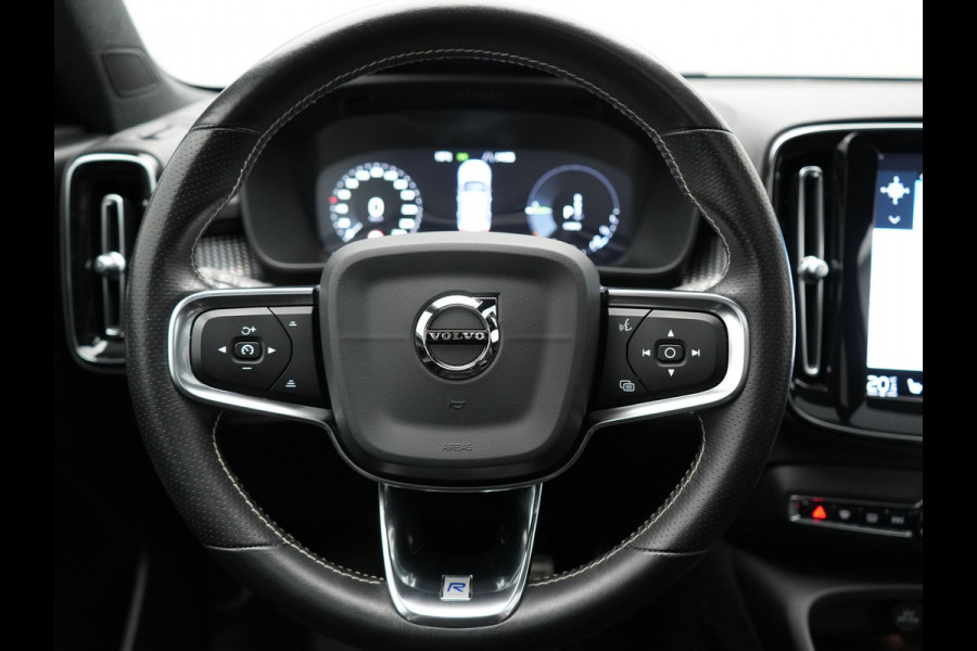 Volvo XC40 T4 Recharge R-Design PHEV 211pk Dealer O.H. | Panodak | Adaptive Cruise | Camera | Harman / Kardon | Alcantara Sportstoelen Memory & Verwarmd | Keyless | Blis | Stuur Verwarmd | Apple Carplay | 19"L.M | Plug In Hybrid |