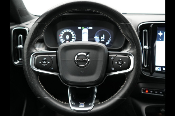 Volvo XC40 T4 Recharge R-Design PHEV 211pk Dealer O.H. | Panodak | Adaptive Cruise | Camera | Harman / Kardon | Alcantara Sportstoelen Memory & Verwarmd | Keyless | Blis | Stuur Verwarmd | Apple Carplay | 19"L.M | Plug In Hybrid |