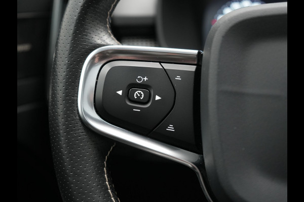 Volvo XC40 T4 Recharge R-Design PHEV 211pk Dealer O.H. | Panodak | Adaptive Cruise | Camera | Harman / Kardon | Alcantara Sportstoelen Memory & Verwarmd | Keyless | Blis | Stuur Verwarmd | Apple Carplay | 19"L.M | Plug In Hybrid |