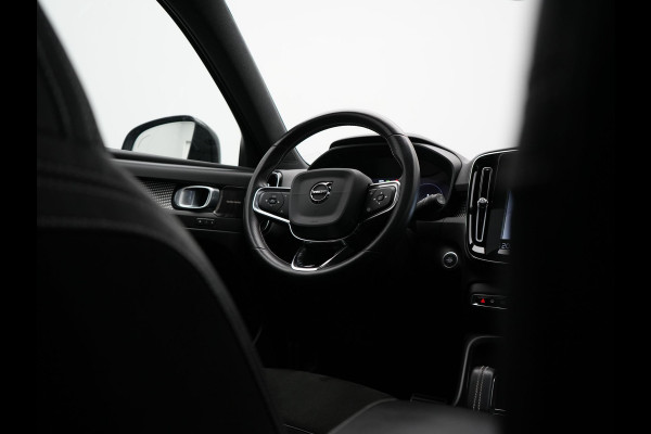 Volvo XC40 T4 Recharge R-Design PHEV 211pk Dealer O.H. | Panodak | Adaptive Cruise | Camera | Harman / Kardon | Alcantara Sportstoelen Memory & Verwarmd | Keyless | Blis | Stuur Verwarmd | Apple Carplay | 19"L.M | Plug In Hybrid |