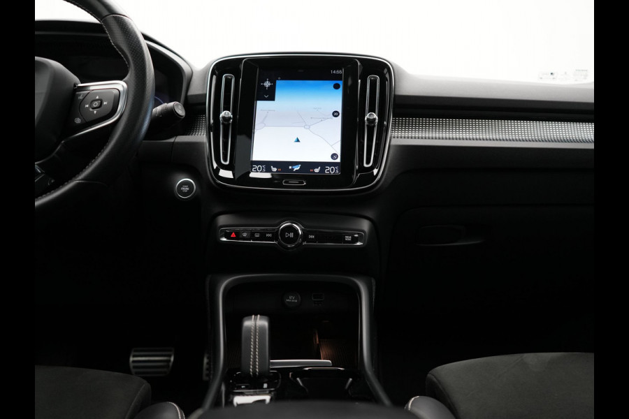 Volvo XC40 T4 Recharge R-Design PHEV 211pk Dealer O.H. | Panodak | Adaptive Cruise | Camera | Harman / Kardon | Alcantara Sportstoelen Memory & Verwarmd | Keyless | Blis | Stuur Verwarmd | Apple Carplay | 19"L.M | Plug In Hybrid |